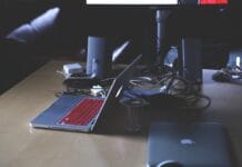 Pierwszy komputer przenośny: Osborne 1 w 1981